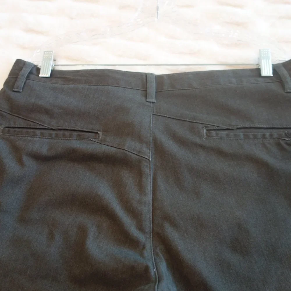 Men's Gray Volcom Dress Shorts Size 34 - Picture 11 of 12